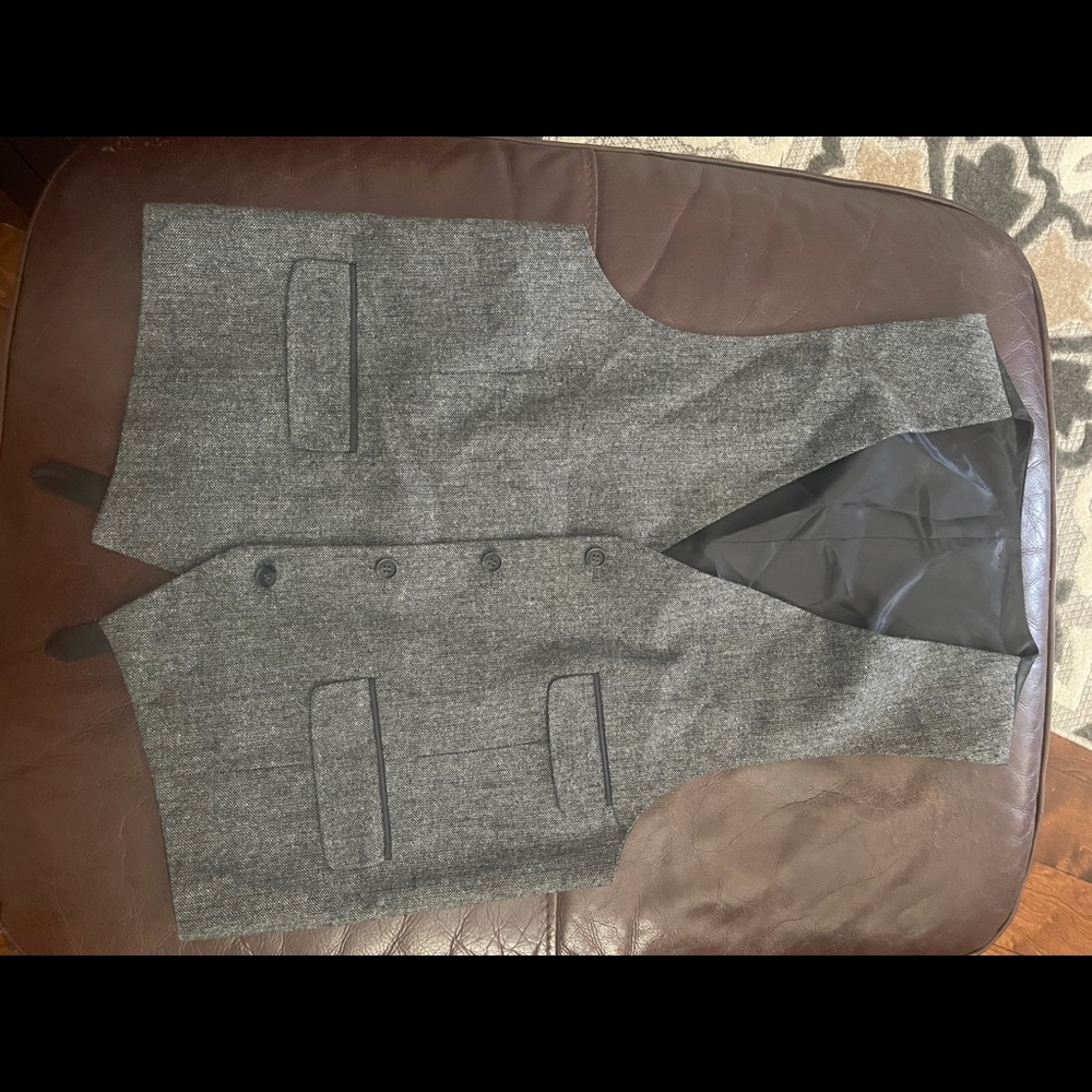 Midtown Man Vest - Picture 3 of 8
